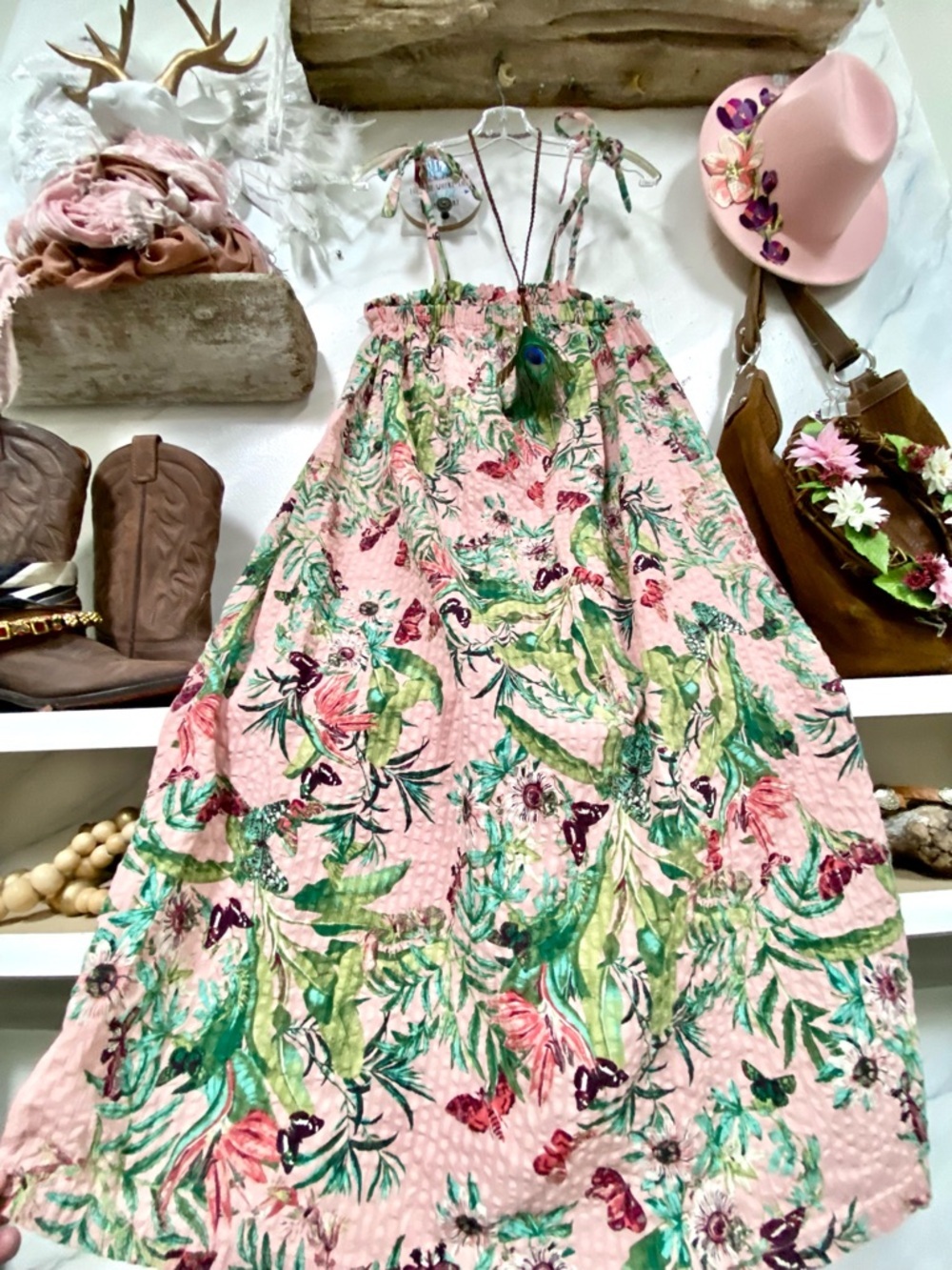Prairie/farmhouse vibe boho botanical floral dress w shabby chic Country vibe